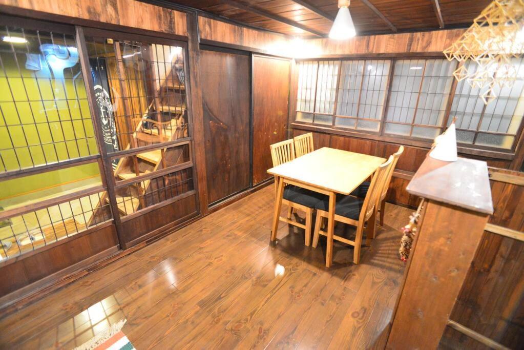佐渡 ビーチまで0分 1客のみ オーシャンビュー Beach Side House ウッドデッキ Sado Exterior photo